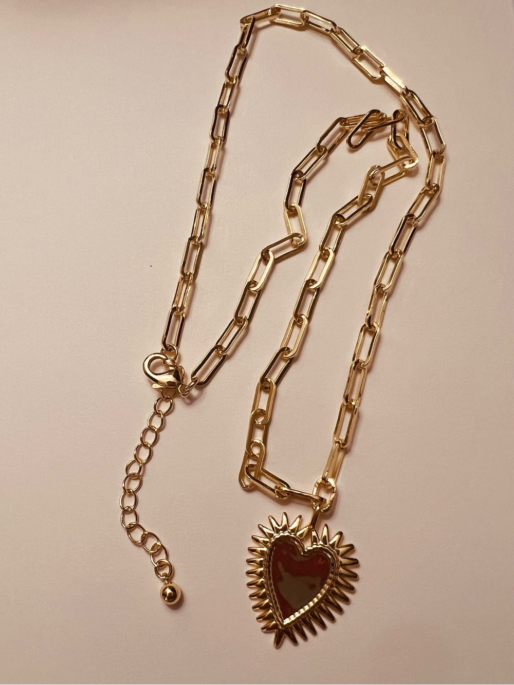 ✨Uncommon James Gold Sunburst Heart Pendant Necklace - Picture 10 of 11